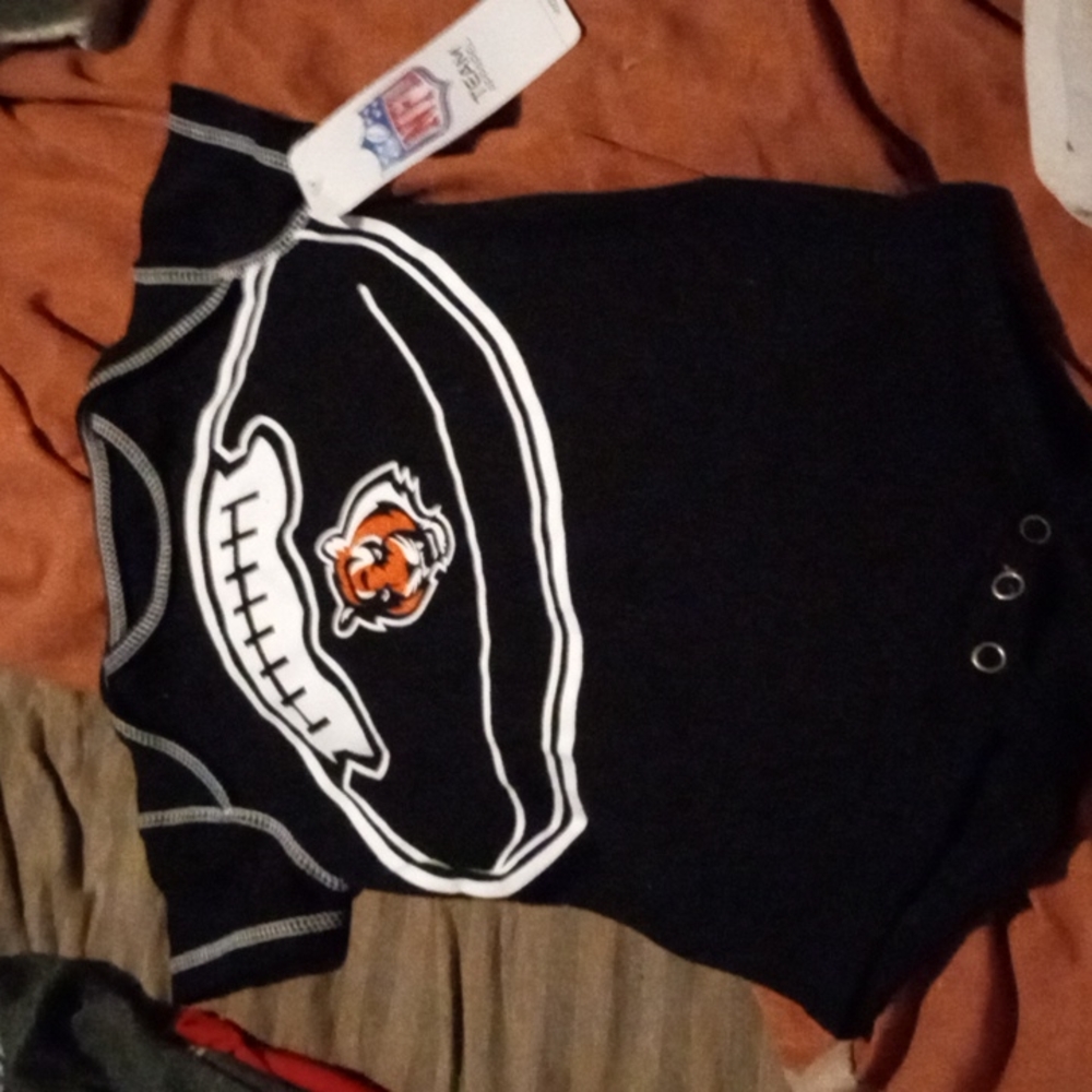 NWT NFL 18M BENGALS ONESIE